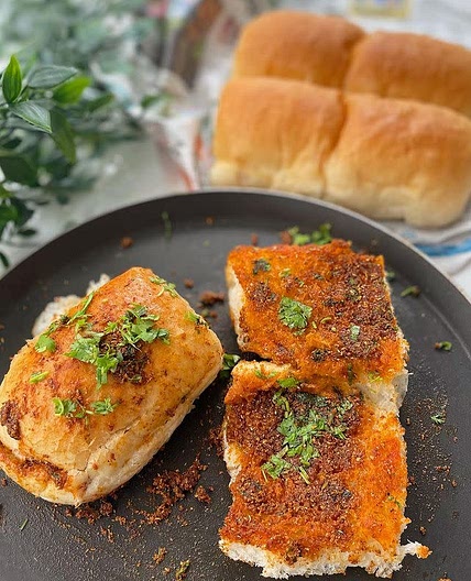 Desi Style Masala Pav