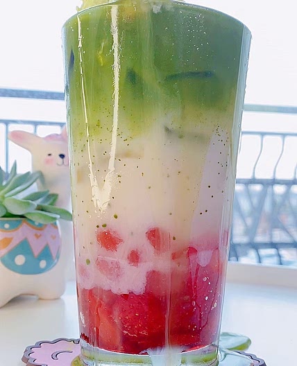 Homemade Strawberry Boba ( Tapioca Pearls)