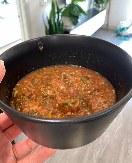 EASY ROASTED TOMATO SALSA
