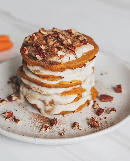 Healthy Carrot Cake Pancakes