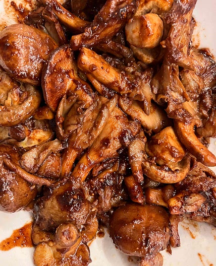 Miso garlic mashroms