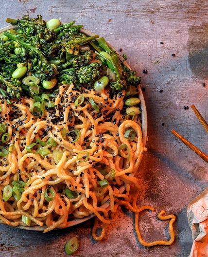 Garlic Sriracha Noodles with Broccolini