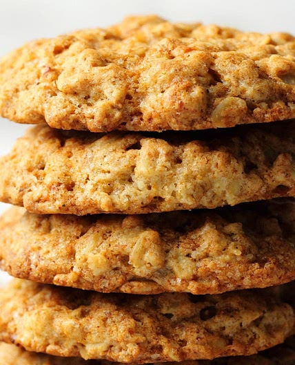 Vegan Banana Oatmeal Cookies