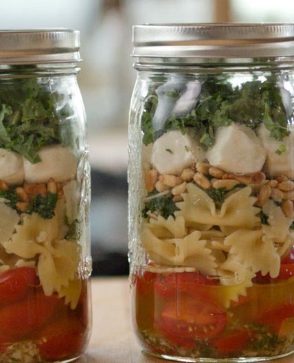 Kale-Pasta Mason Jar Salad