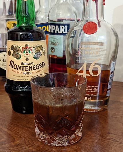 Chinotto 'cola' cocktail