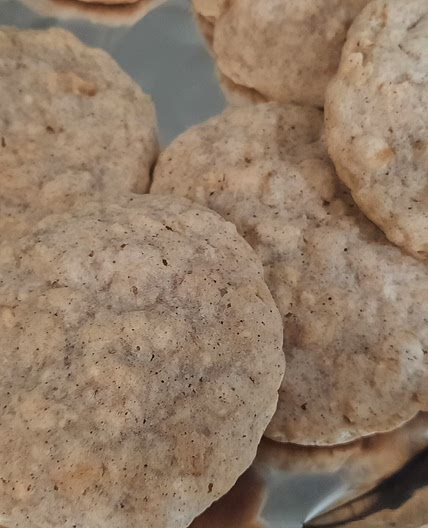 Soft Oatmeal Cookies