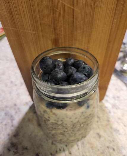 Overnight Oats with Cinnamon, Berries, and Soy Milk