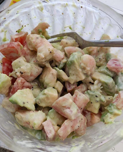 Shrimp avocado salad