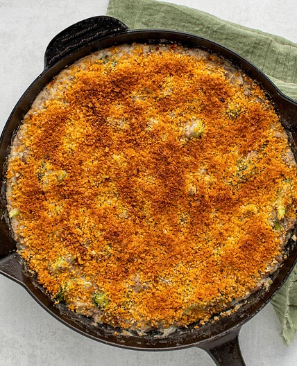 Cheesy Ground Beef & Broccoli Casserole