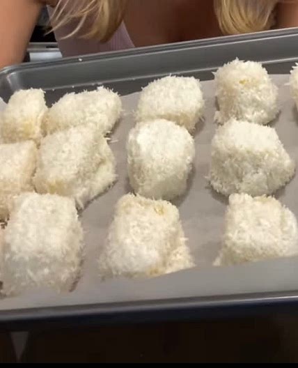 Frozen pina coloda bites 