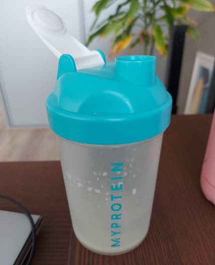 194kcal - Protein shake - 27P 11C 5F
