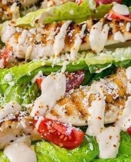 Caesar Chicken Lettuce Wraps 🥬🍗