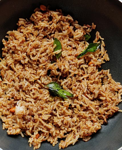 Puliogare rice (tamarind rice)