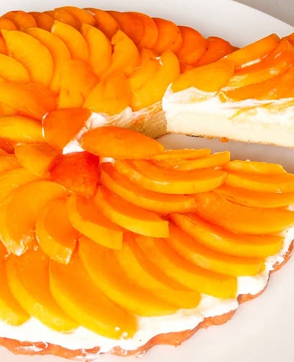 Peach pie that melts in your mouth! Easy and very tasty! Summer peach pie recipe! #dessert