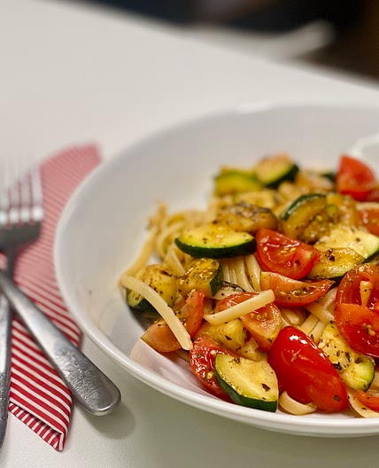 Easy and delicious Mediterranean pasta