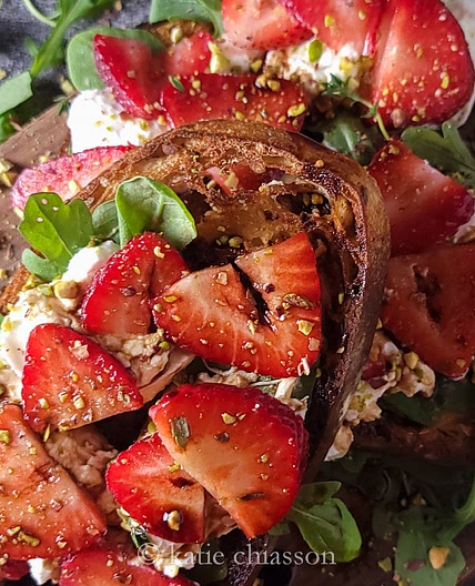 Burrata Cheese with Strawberries and Balsamic