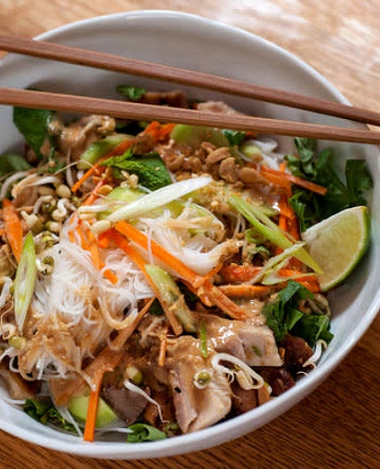 Cold Rice Noodles with Grilled Chicken and Peanut Sauce