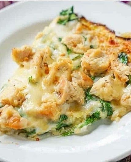 CHICKEN ALFREDO PIZZA