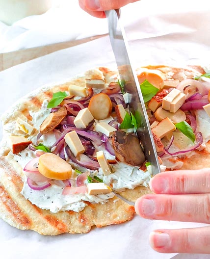 Vegan Flammkuchen (Tarte Flambee)