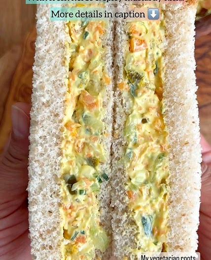 Cream Cheese & Veggie Sandwich