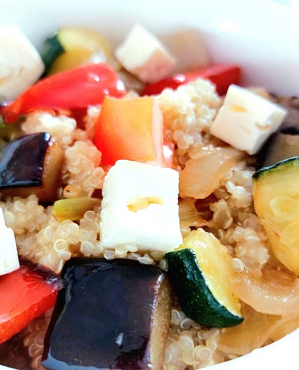 Quinoa salad - Eggplants, zucchini, shallot, red and green pepper