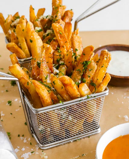 Crispy Garlic Parmesan Fries