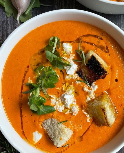 CREMA DE TOMATES ASADOS CON QUESO FETA 🧀🍅