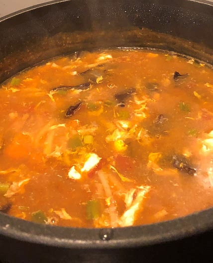 Peking-Suppe – sauer und scharf
