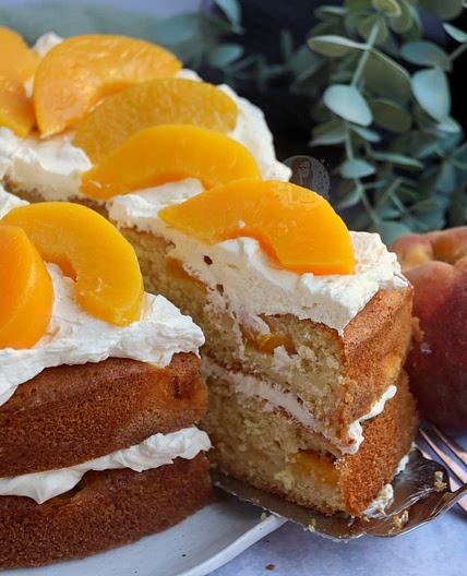 Peaches and Cream Cake!