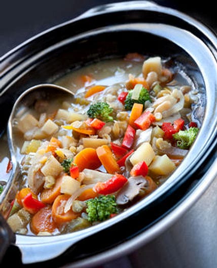 Slow Cooker Chicken Vegetable Soup