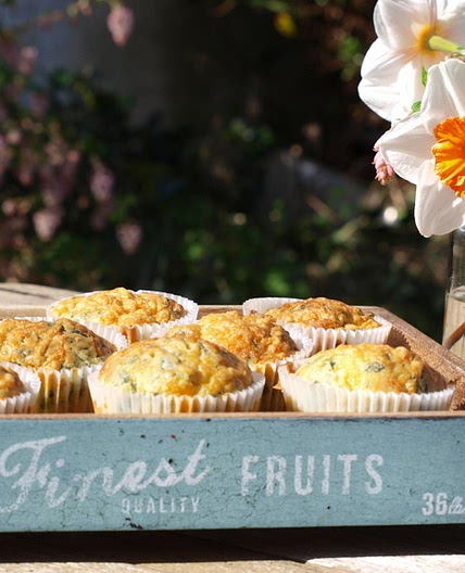 Low FODMAP Spinach and Cheddar Muffins