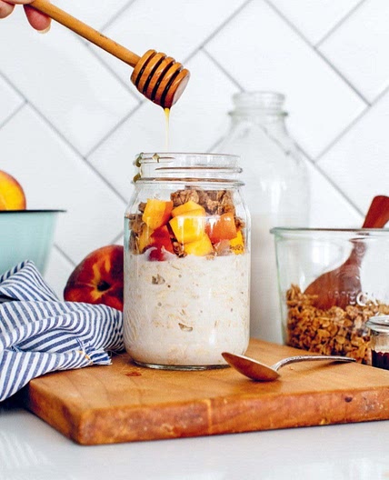 ОВСЯНЫЕ ХЛОПЬЯ С ПЕРСИКОМ