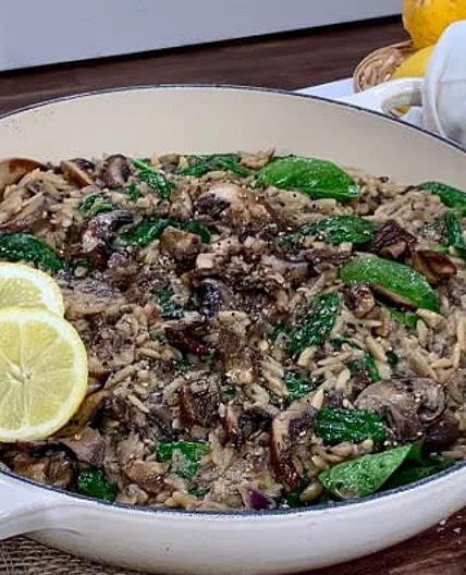 Creamy mushroom orzo