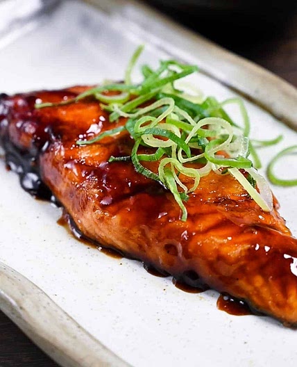 Pan Fried Teriyaki Salmon (照り焼きサーモン)