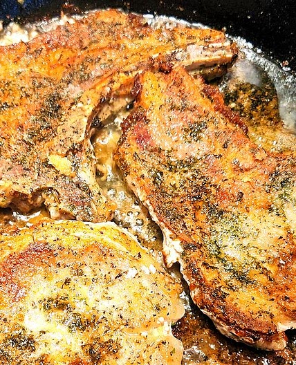 10-Minute Crispy Italian Pork Chops Recipe Is Crunchy Goodness