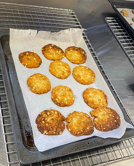 easy golden ANZAC biscuits