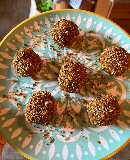 Carrot and Date Protein balls
