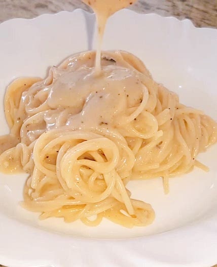 My creamiest CACIO E PEPE 🖤 PASTA SERIES DAY 1