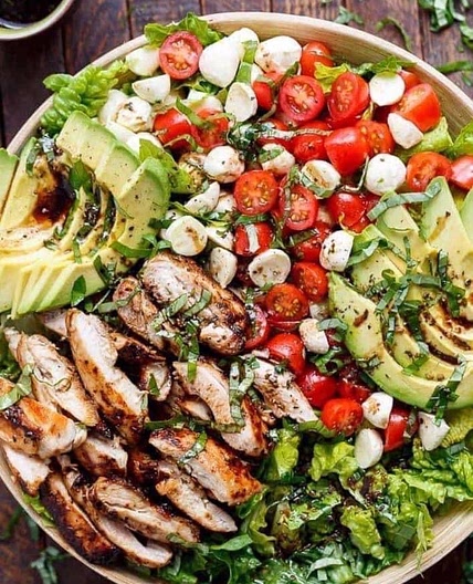 Avocado & Chicken Caprese Salad  