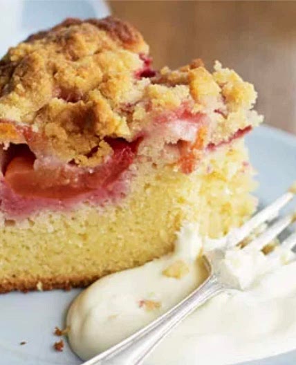 Plum crumble cake