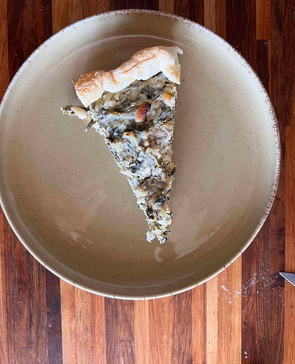 Vine leaf pie