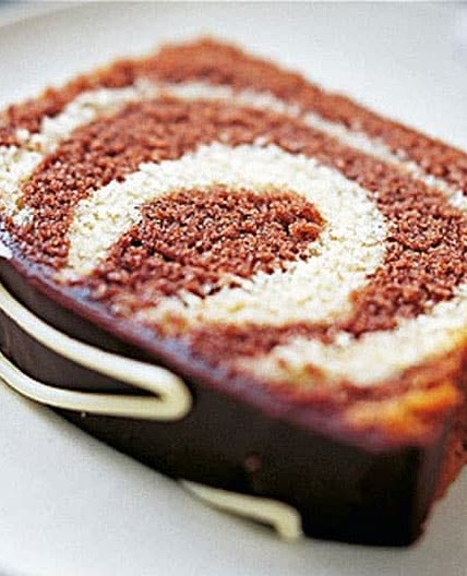Chocolate and Vanilla Marble Cake