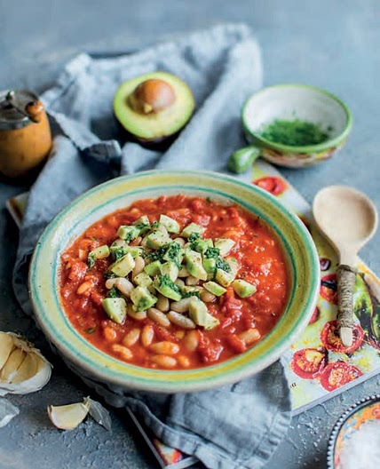 Vegetarian baked beans with avocado