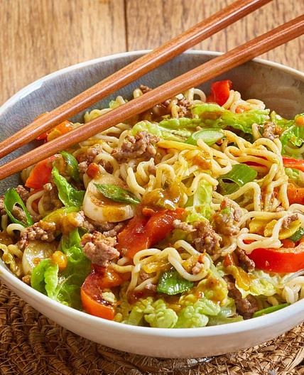 Asia-Woknudeln mit Hack