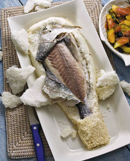 Dorade in Salzkruste