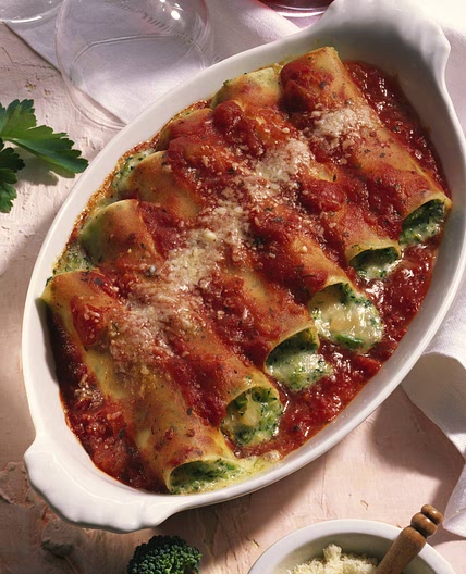 Cannelloni in Tomatensauce