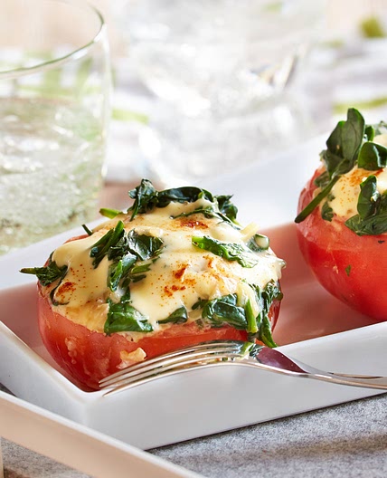 Gratinierte Tomaten mit Spinatfüllung