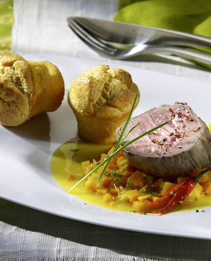 Pochiertes Kalbsfilet mit Polenta-Muffins