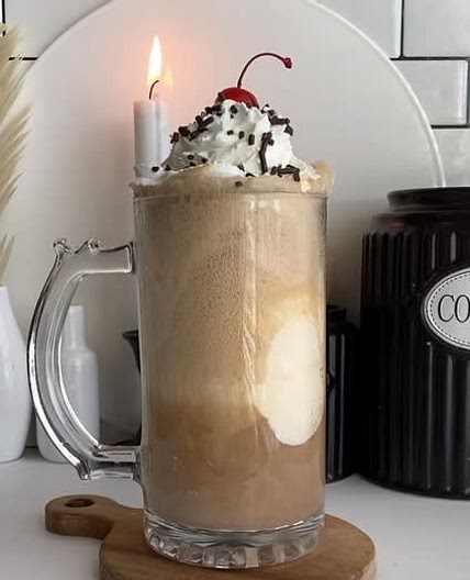 Classic Root Beer Float