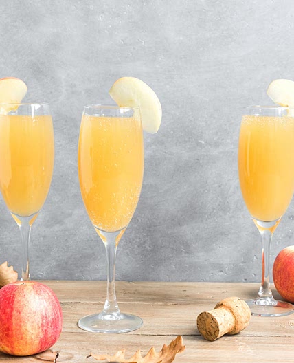 Toast the Holidays With a Bubbly Prosecco Apple Cider Cocktail